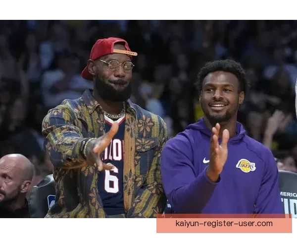 詹姆斯：热爱不减就能长久打下去 布朗尼激励我继续前行